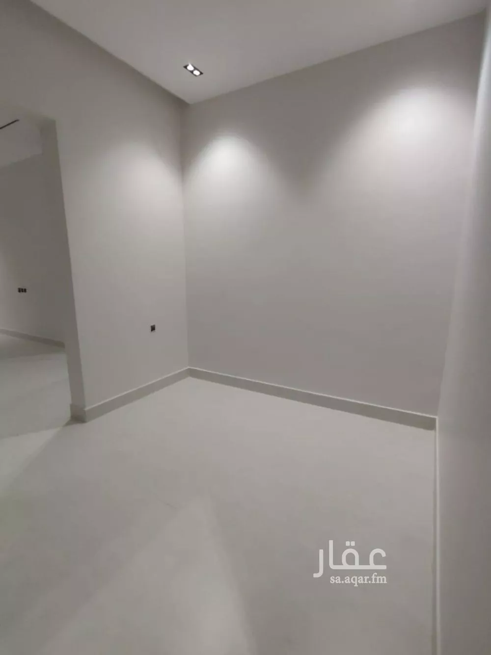 3 bedroom floor in Tuwaiq 8
