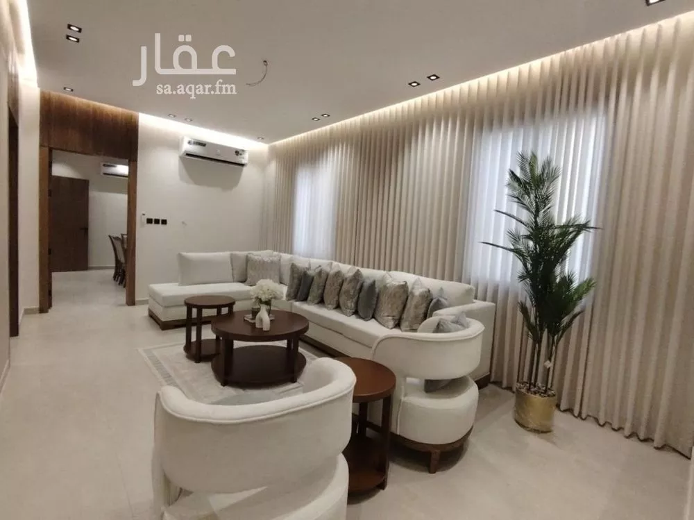 7 bedroom floor in Okaz 11