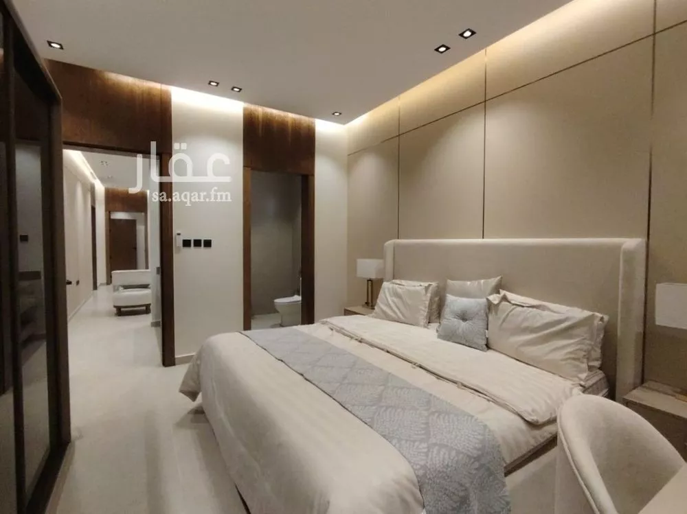 7 bedroom floor in Okaz 14
