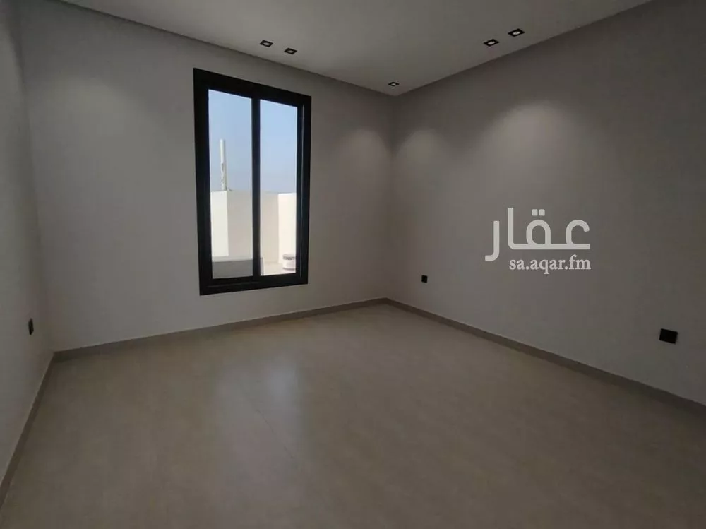 7 bedroom floor in Okaz 15