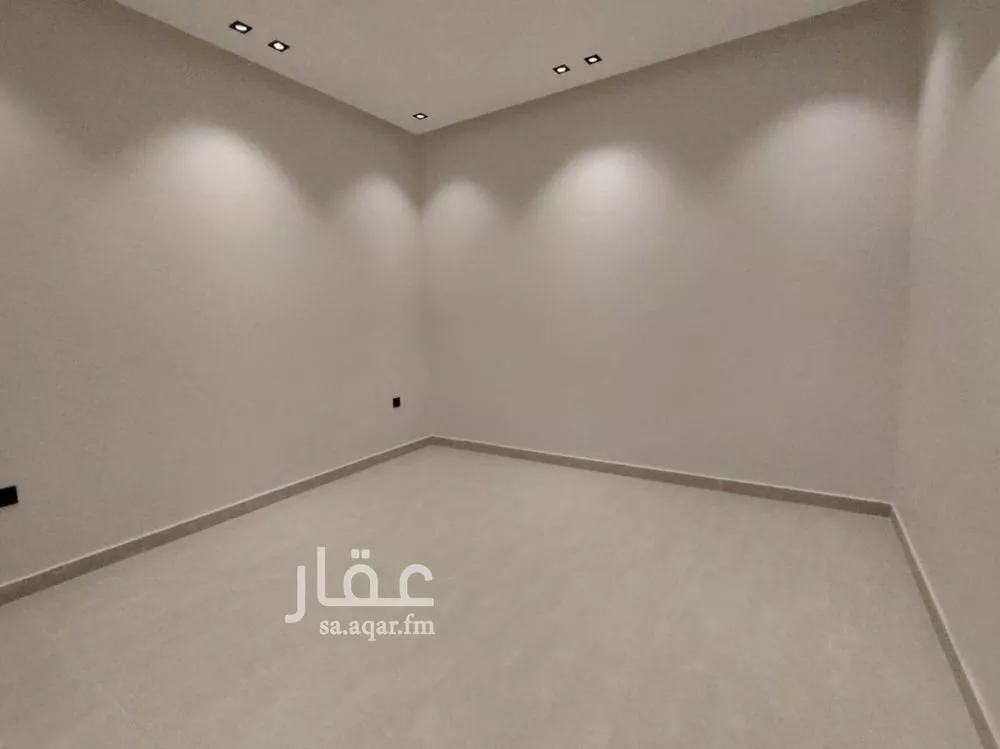 7 bedroom floor in Okaz 16