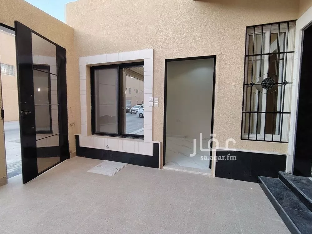3 bedroom floor in Al Hazm 11