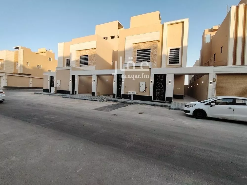 3 bedroom floor in Al Hazm 3