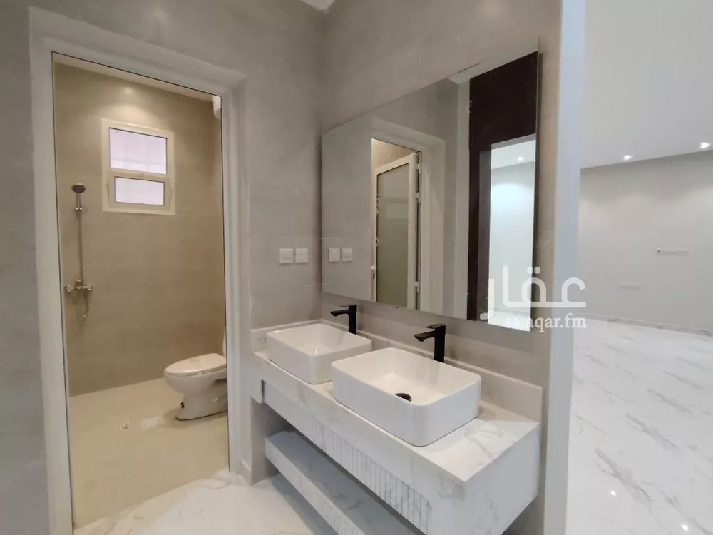 3 bedroom floor in Al Hazm 9