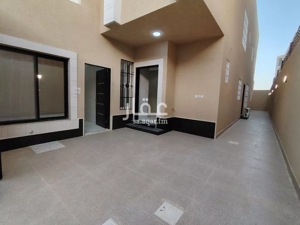 3 bedroom floor in Al Hazm 10