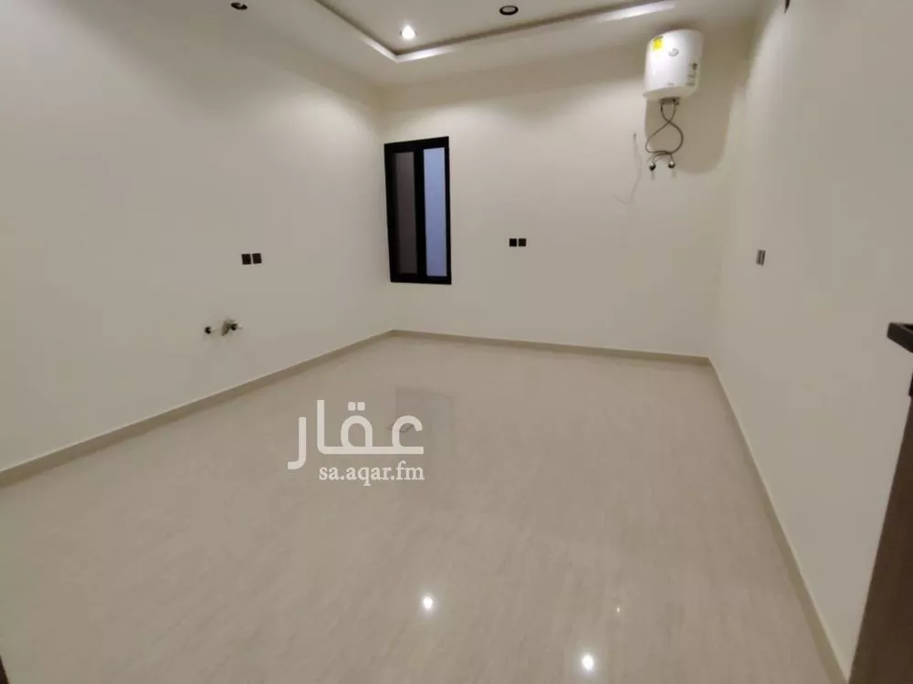 4 bedroom floor in Tuwaiq 19