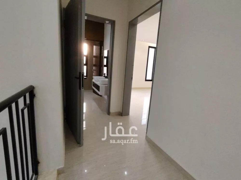 4 bedroom floor in Tuwaiq 3
