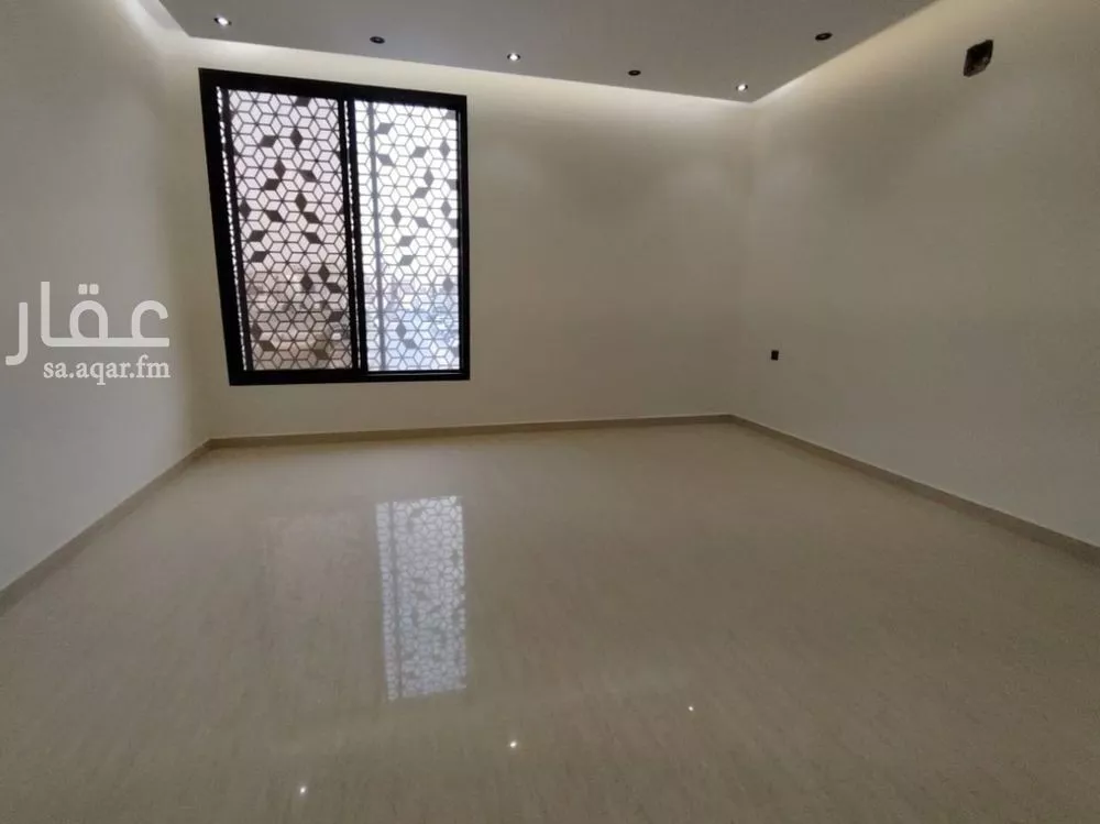 4 bedroom floor in Tuwaiq 5