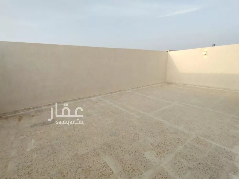 4 bedroom floor in Tuwaiq 8