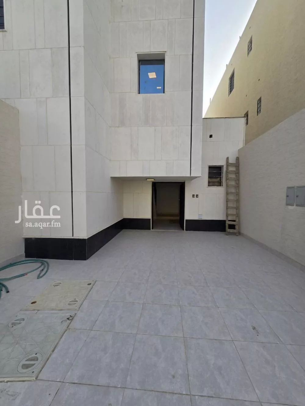 4 bedroom floor in Ash Sharq 2