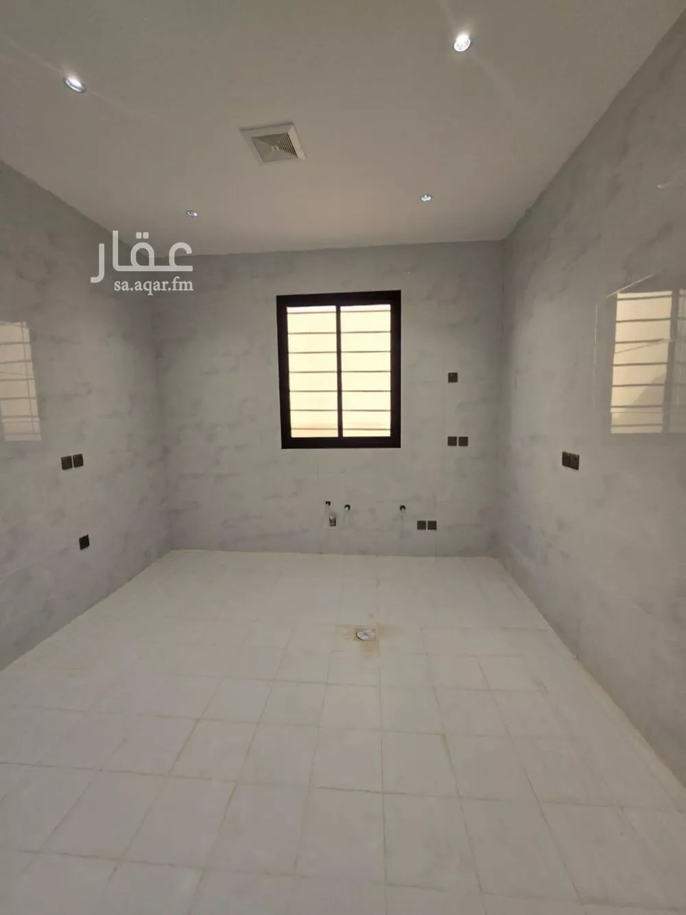 4 bedroom floor in Ash Sharq 7