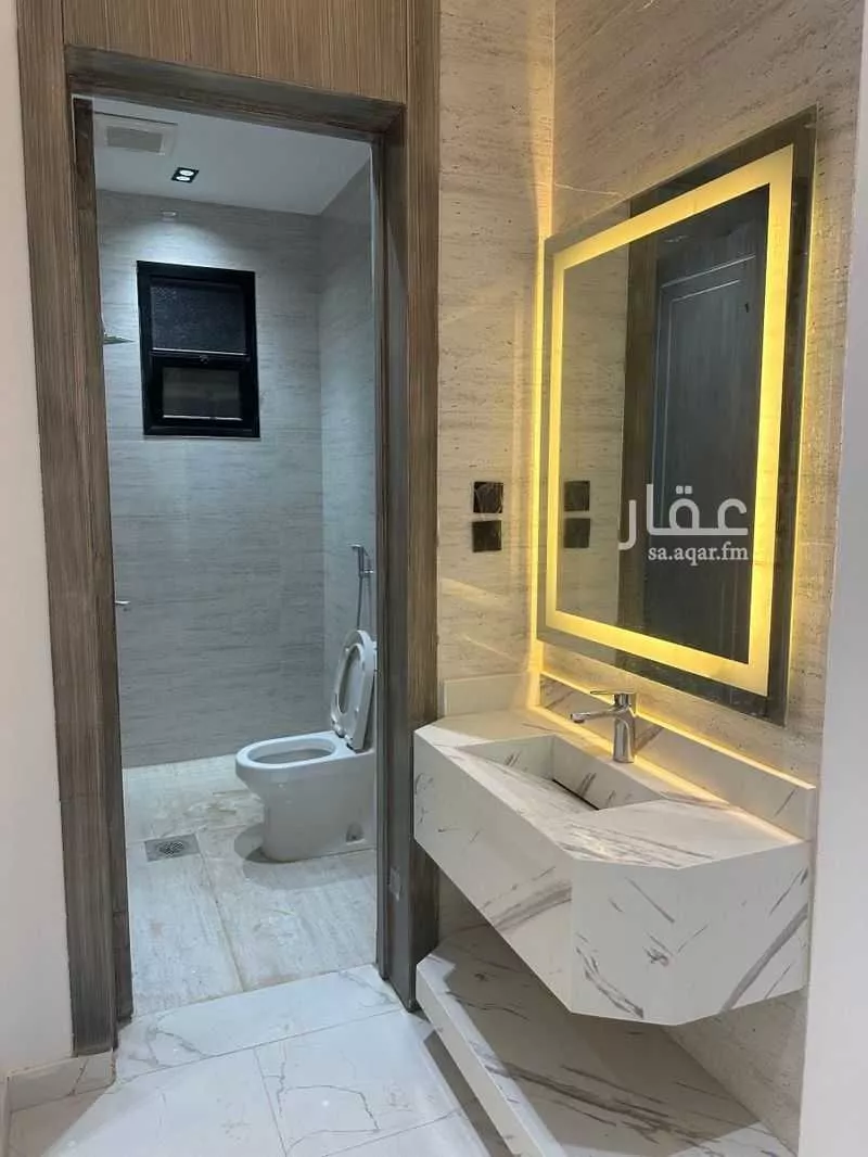 4 bedroom floor in Al Janadriyah 6