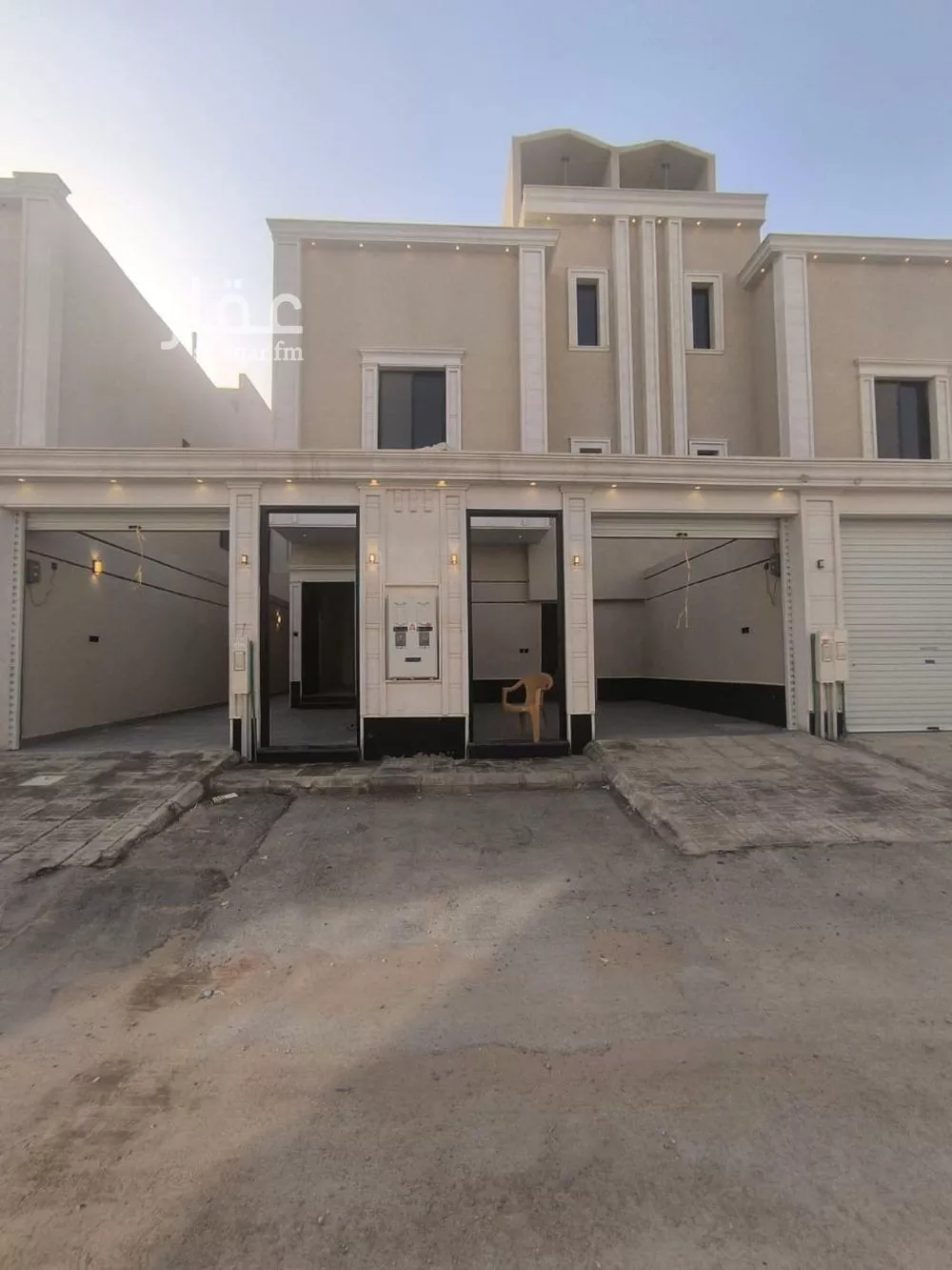 5 bedroom floor in Al Janadriyah 2