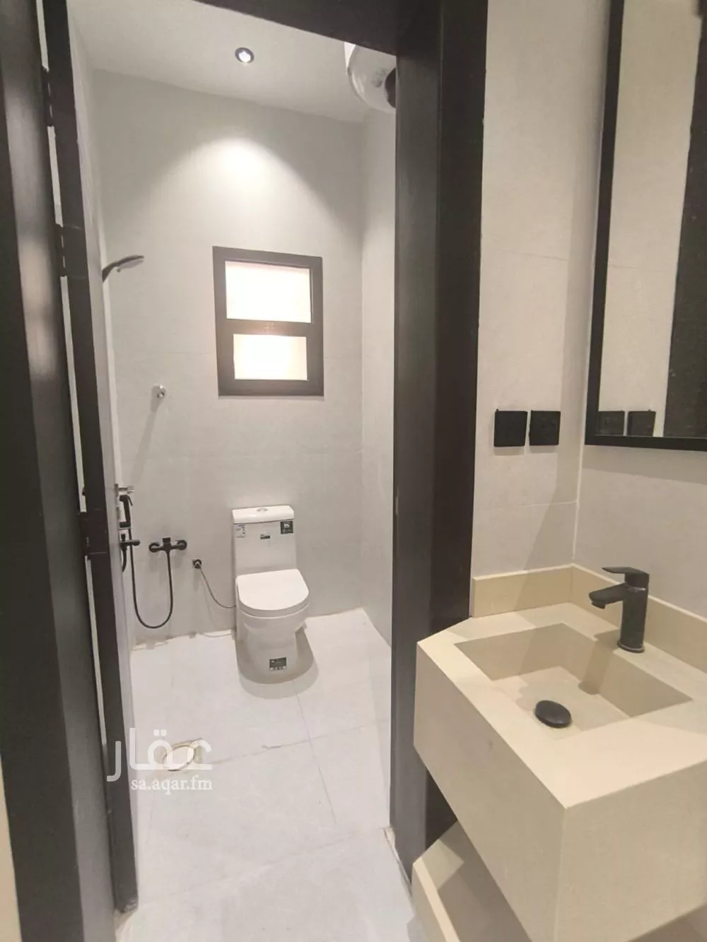 5 bedroom floor in Al Janadriyah 7