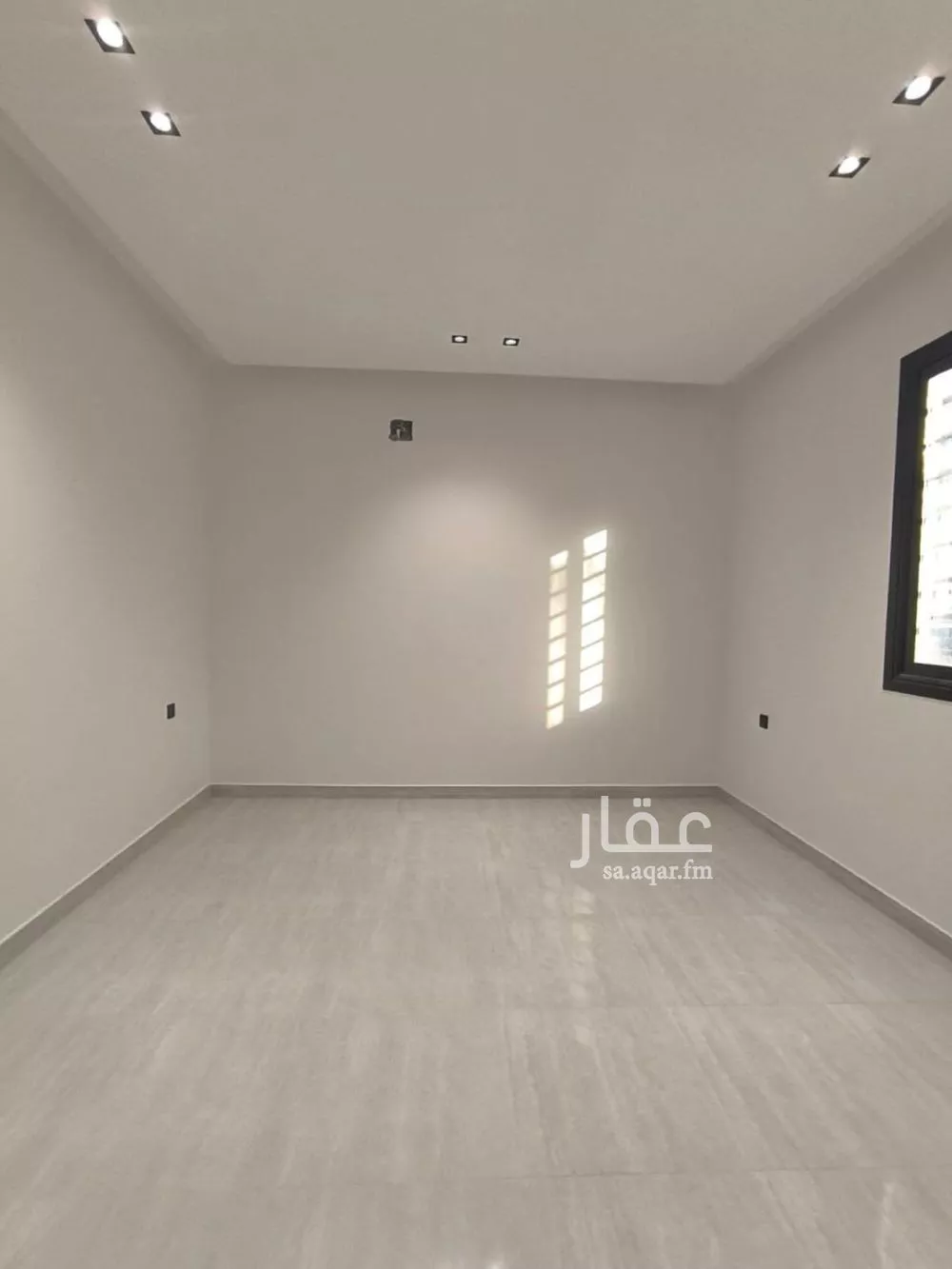 5 bedroom floor in Al Janadriyah 12