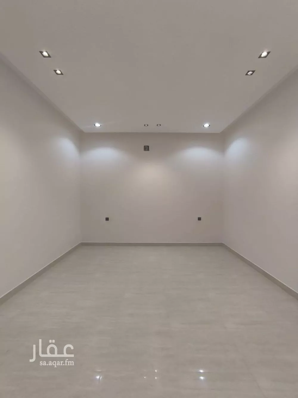 5 bedroom floor in Al Janadriyah 13