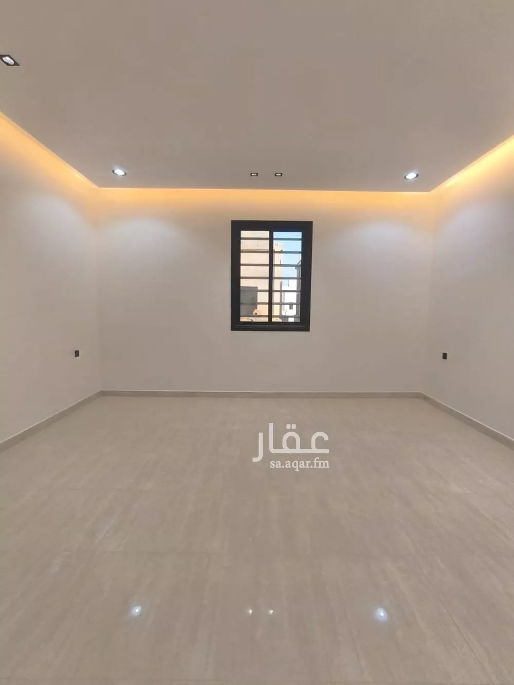 5 bedroom floor in Al Janadriyah 7