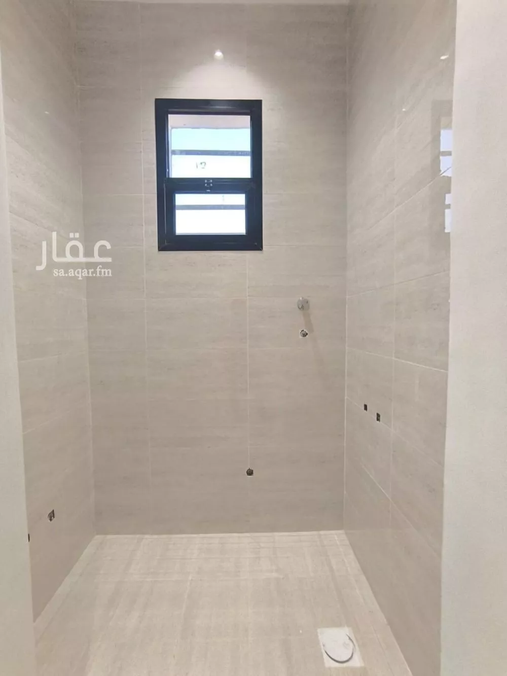 5 bedroom floor in Al Janadriyah 9