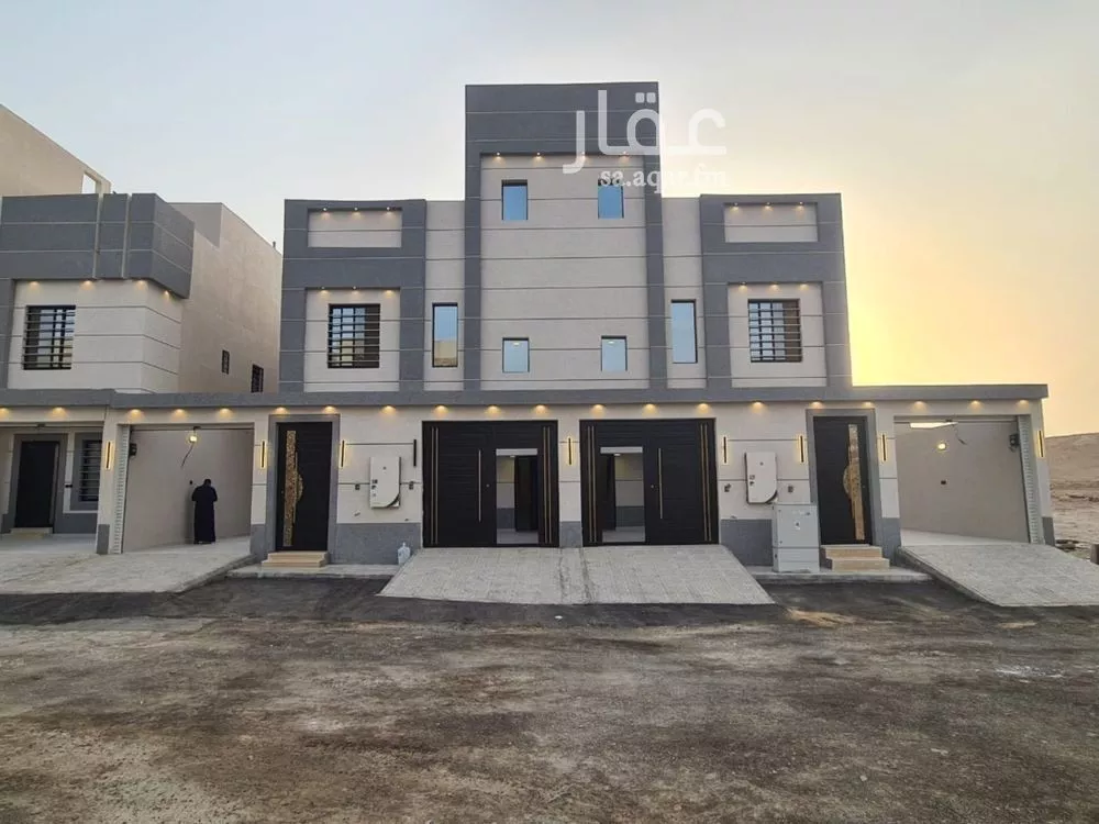 4 bedroom floor in Badr 2
