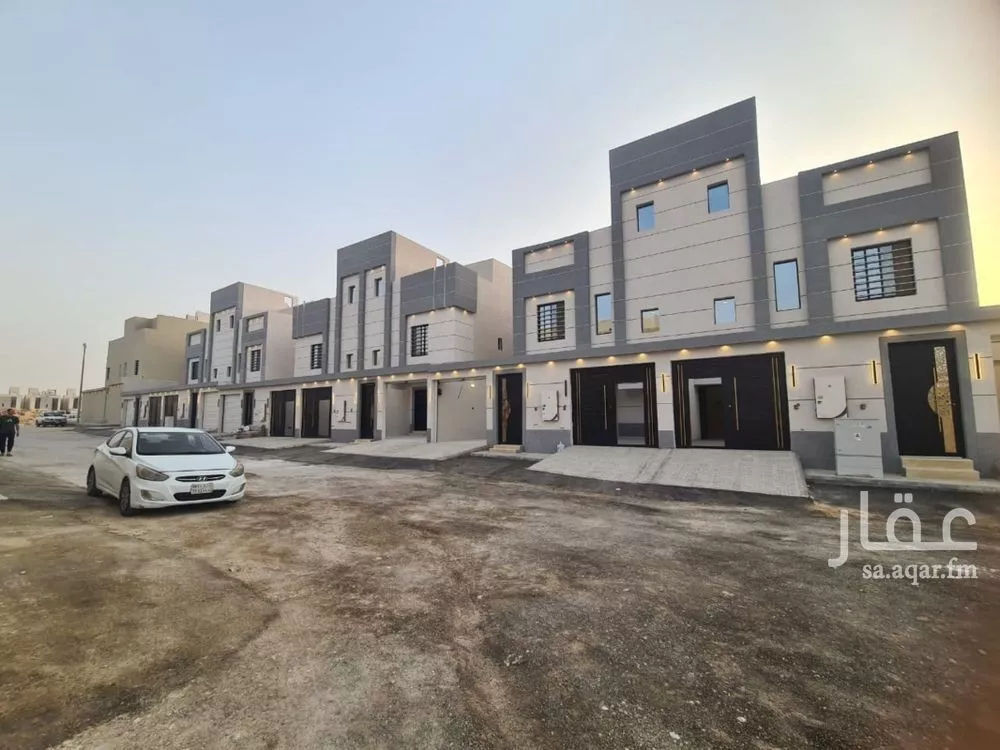 4 bedroom floor in Badr 5
