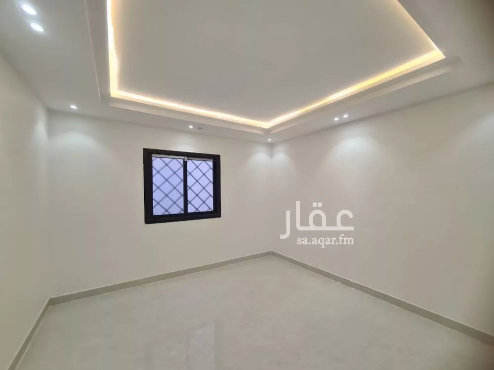 دور 4 غرف في طيبة 10