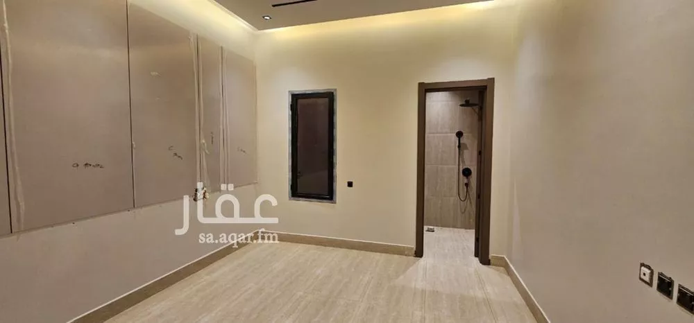 4 bedroom floor in Al Janadriyah 15