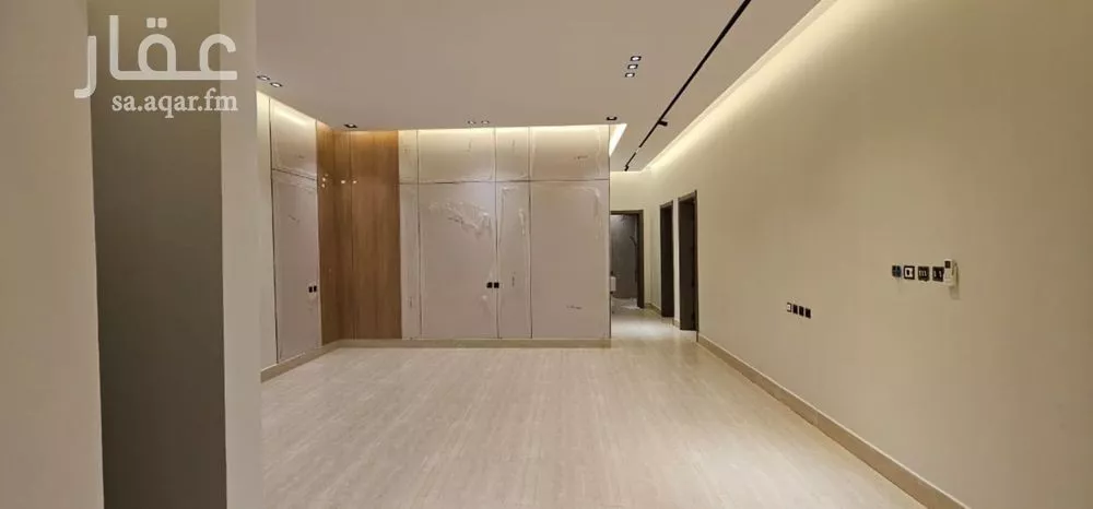 4 bedroom floor in Al Janadriyah 16