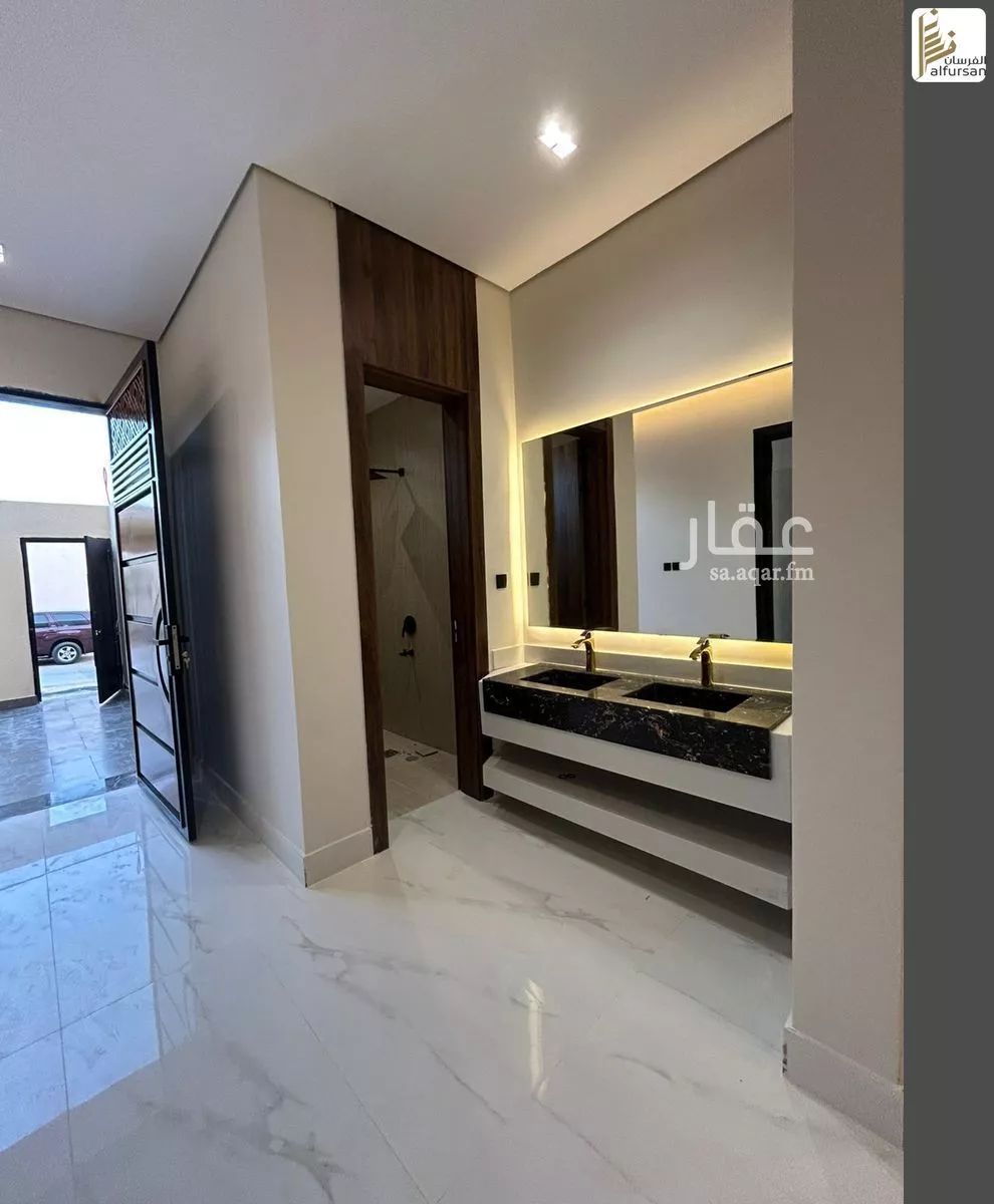 5 bedroom floor in Al Hazm 9