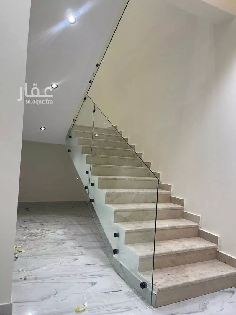 5 bedroom floor in Al Janadriyah 10