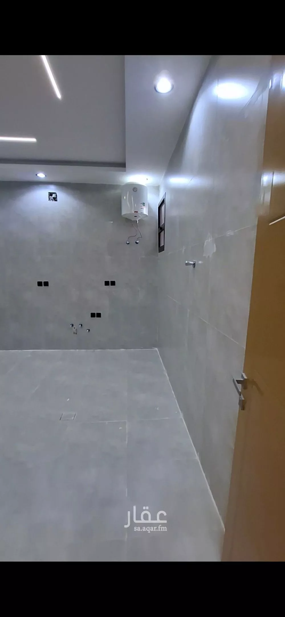 3 bedroom floor in Dahiat Namar 4