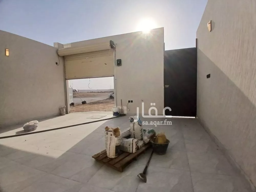 3 bedroom floor in Al Hazm 9