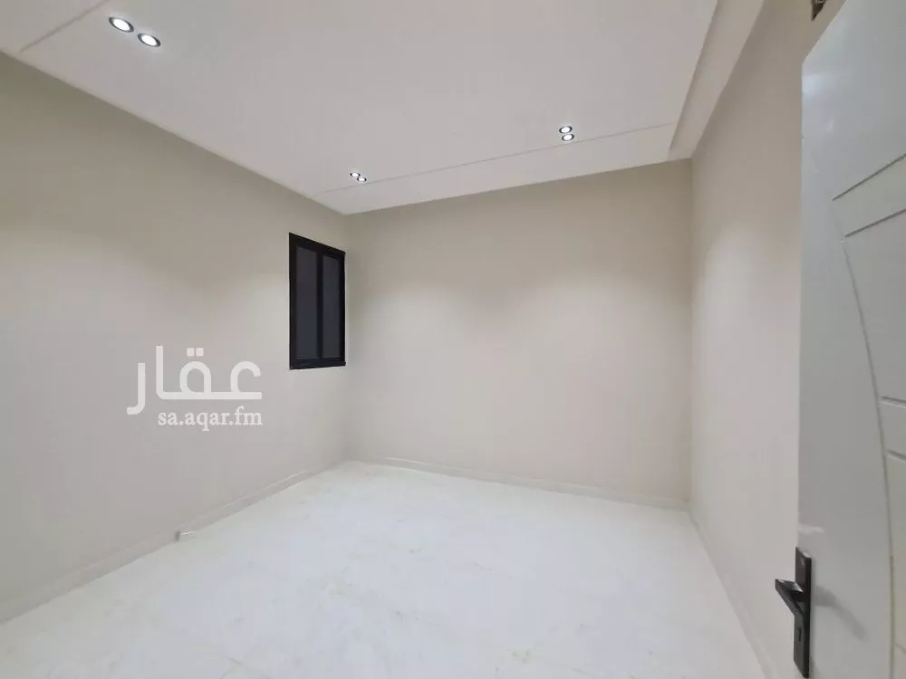 دور 6 غرف في بدر 8