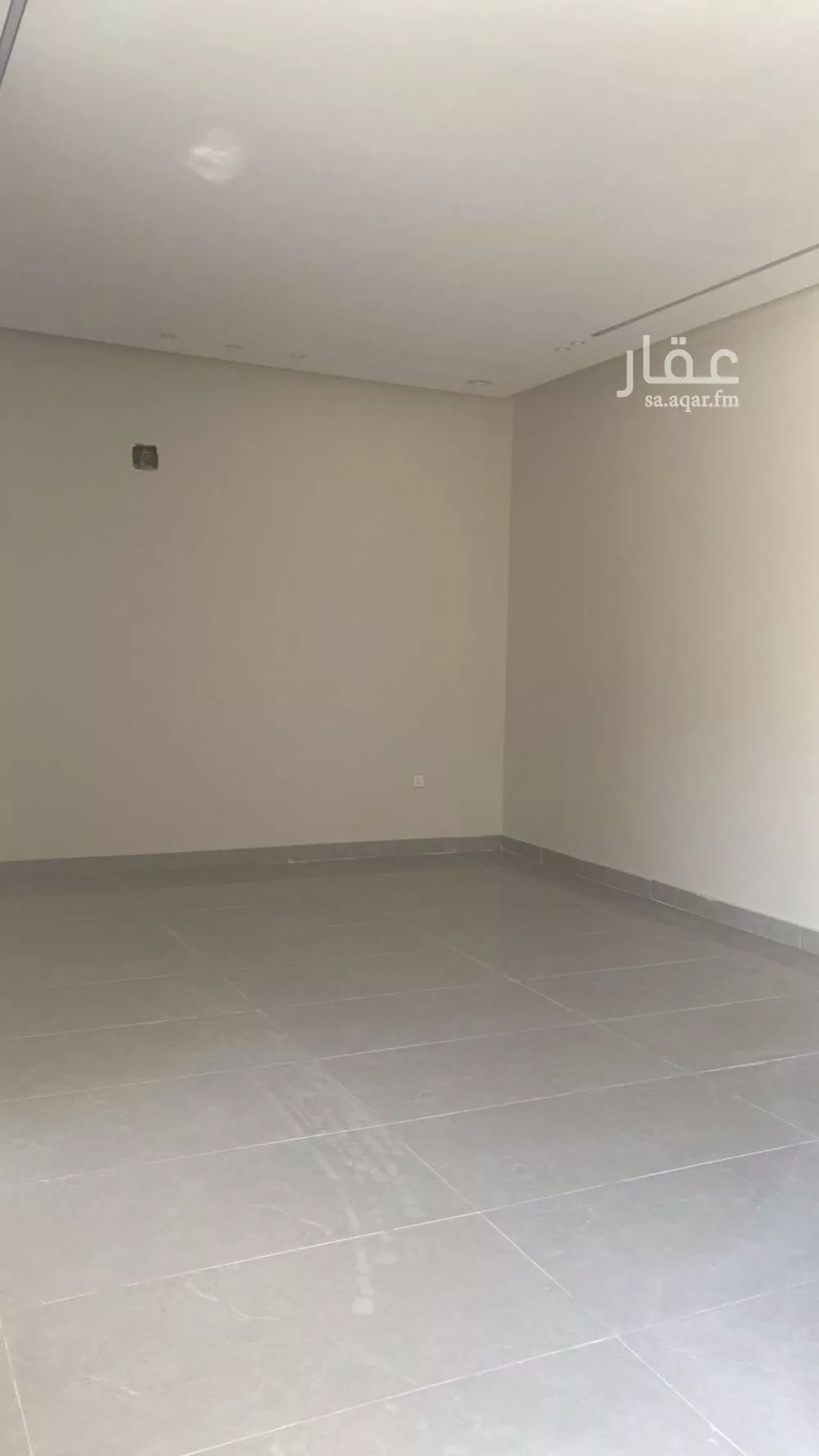 3 bedroom floor in Al Janadriyah 4