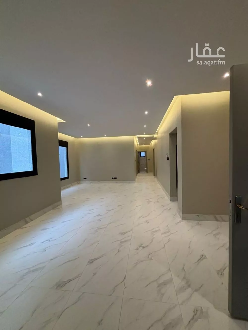 3 bedroom floor in Al Aridh 2