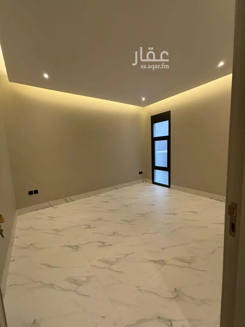 3 bedroom floor in Al Aridh 6