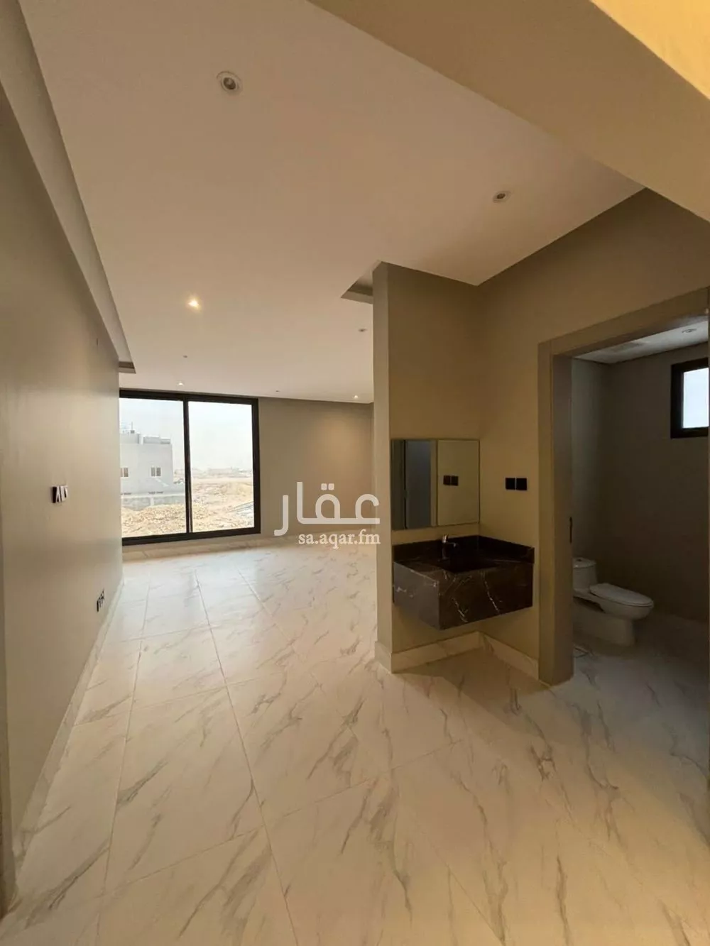 3 bedroom floor in Al Aridh 7