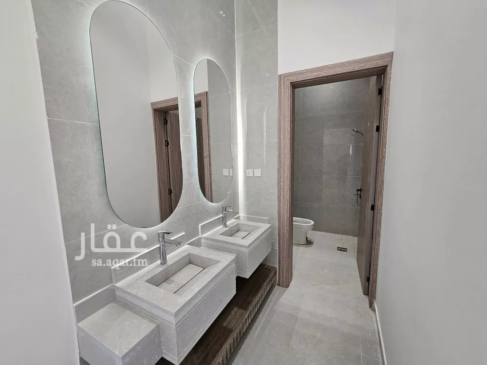4 bedroom floor in Al Maizilah 3