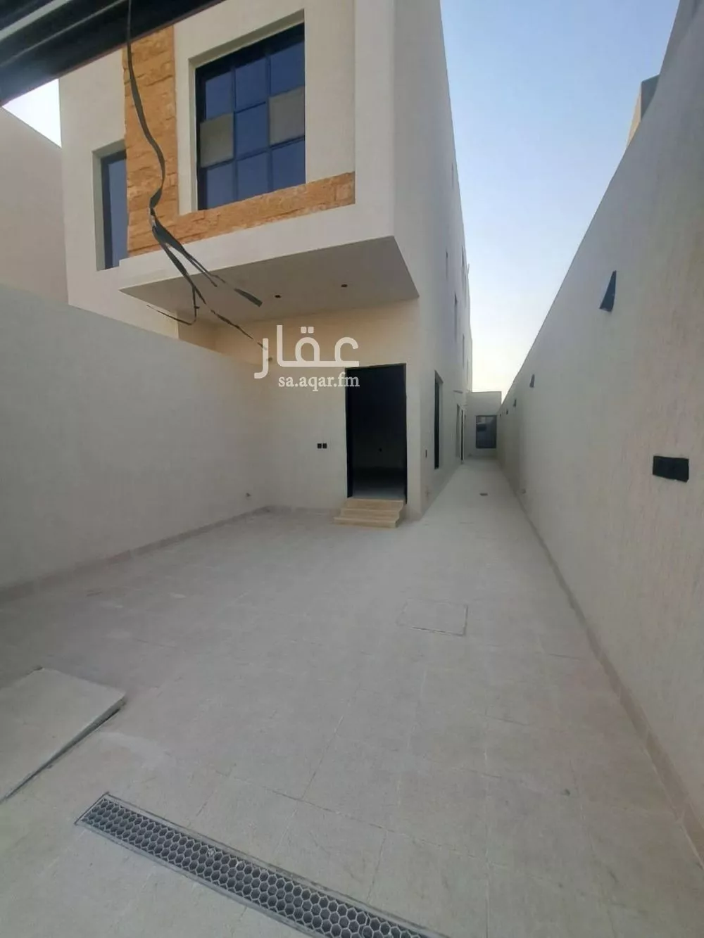 3 bedroom floor in Okaz 9