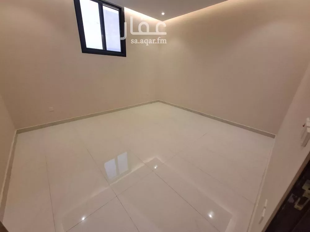 4 bedroom floor in Al Rimal 10