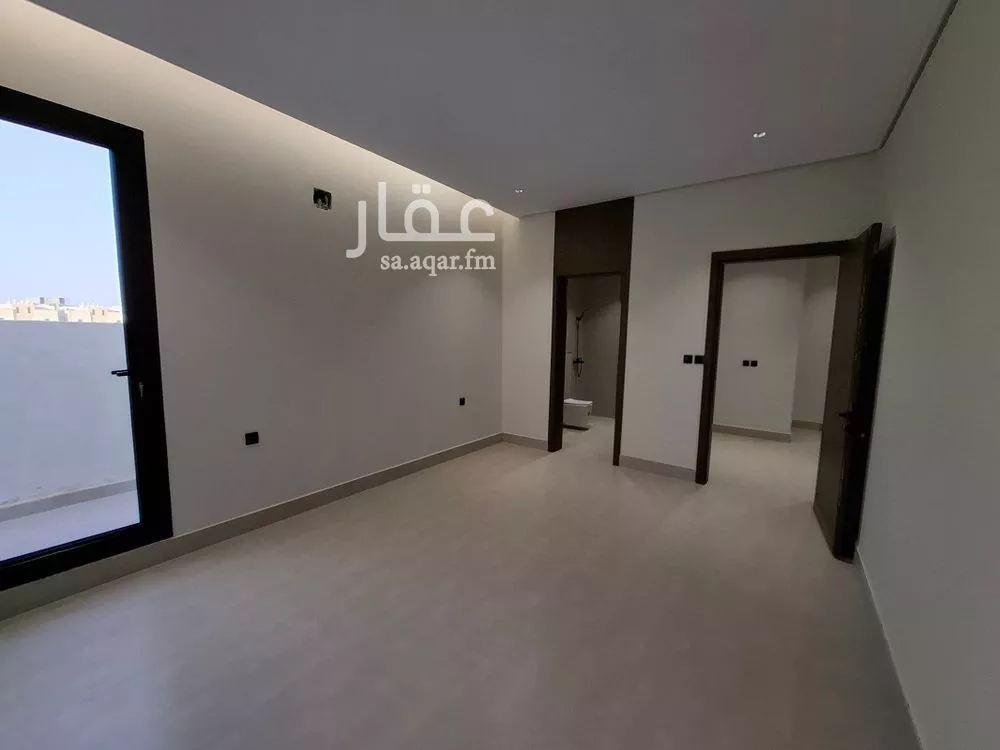 5 bedroom floor in Al Janadriyah 7