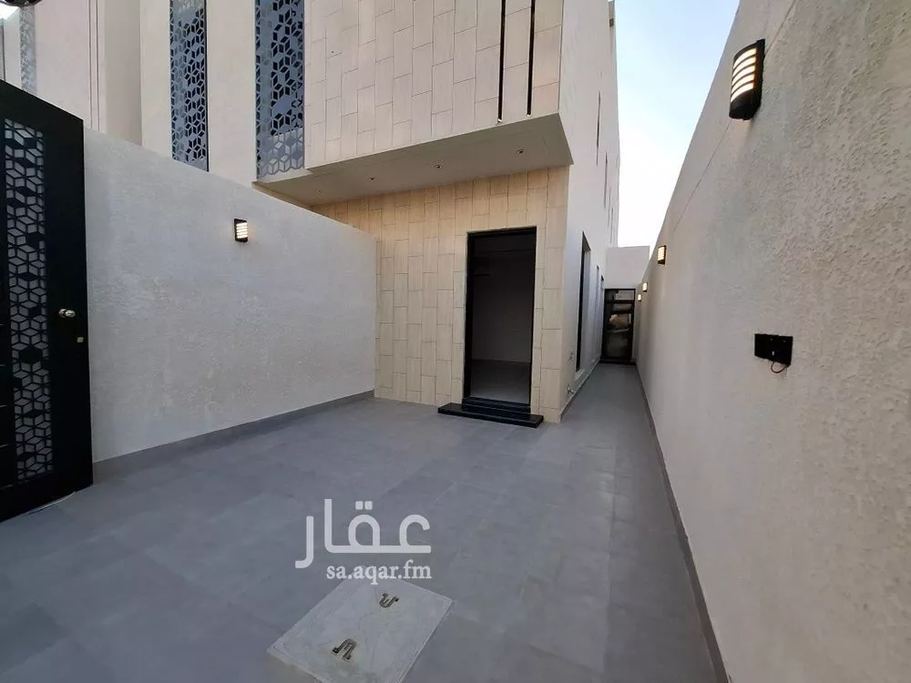 5 bedroom floor in Al Janadriyah 10