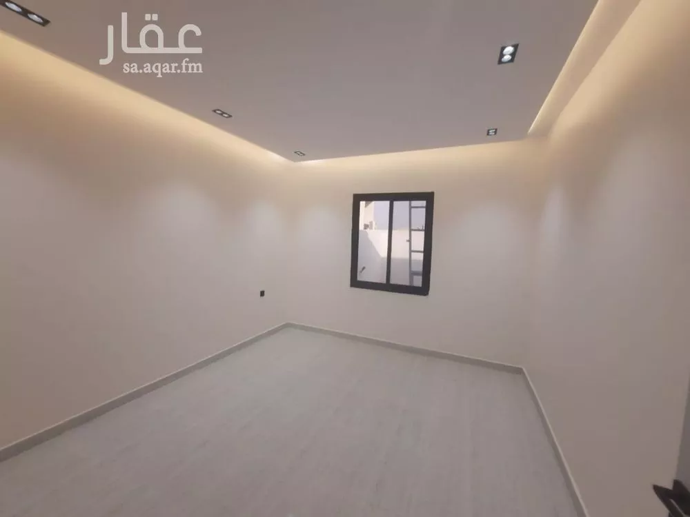 4 bedroom floor in Badr 8