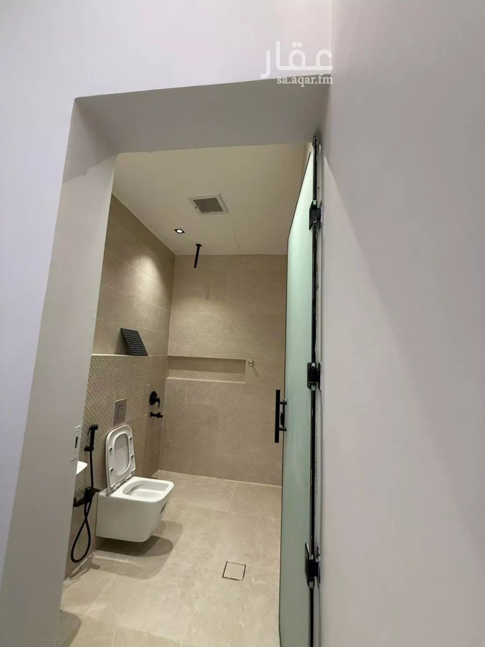 4 bedroom floor in Ash Sharq 8