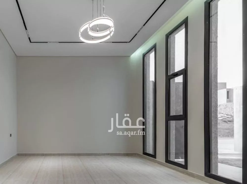 4 bedroom floor in Al Janadriyah 6