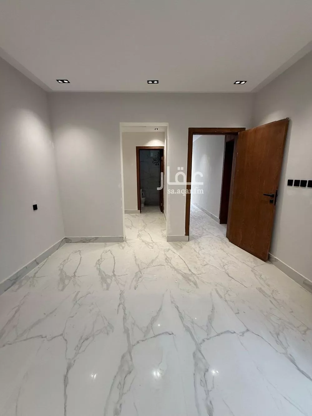 5 bedroom floor in Taibah 6