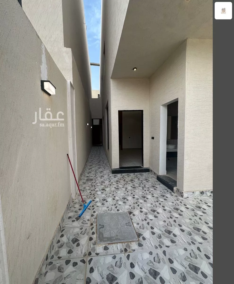 3 bedroom floor in Tuwaiq 5