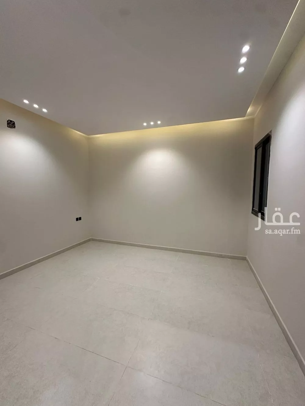 4 bedroom floor in Tuwaiq 10