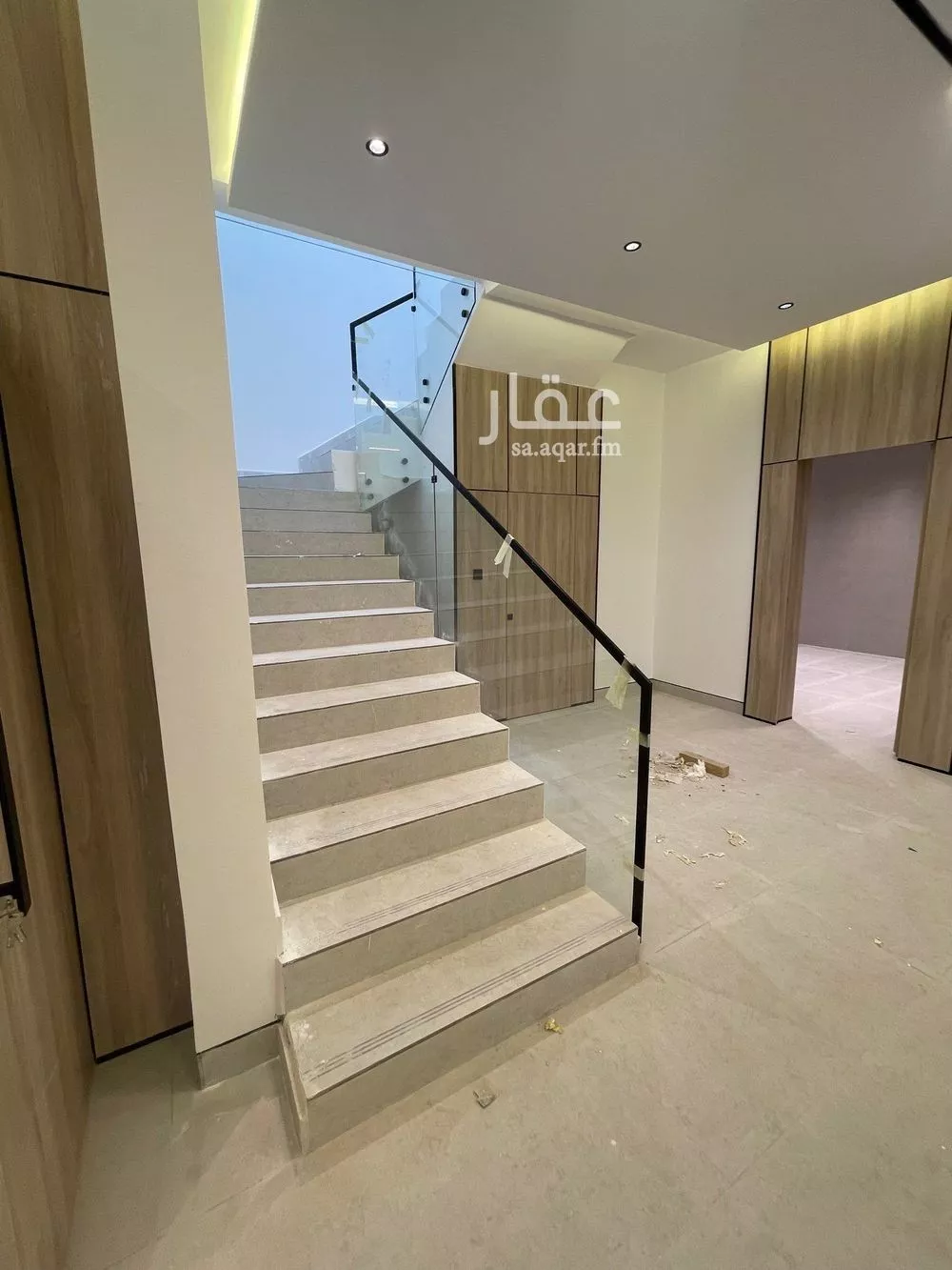 3 bedroom floor in Al Janadriyah 7