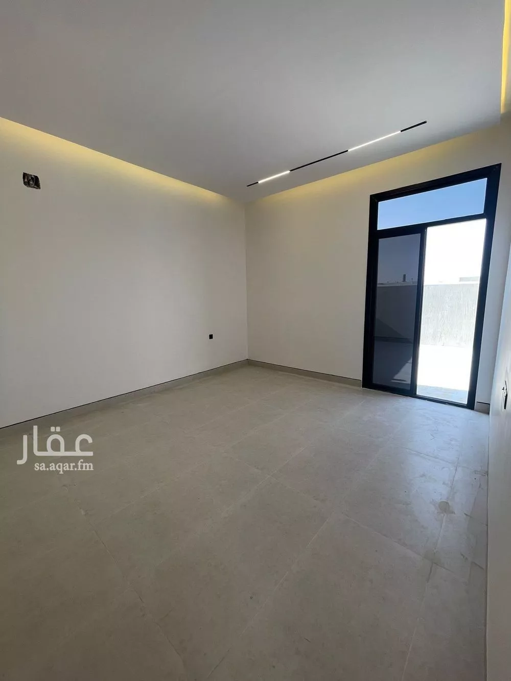 3 bedroom floor in Al Janadriyah 10