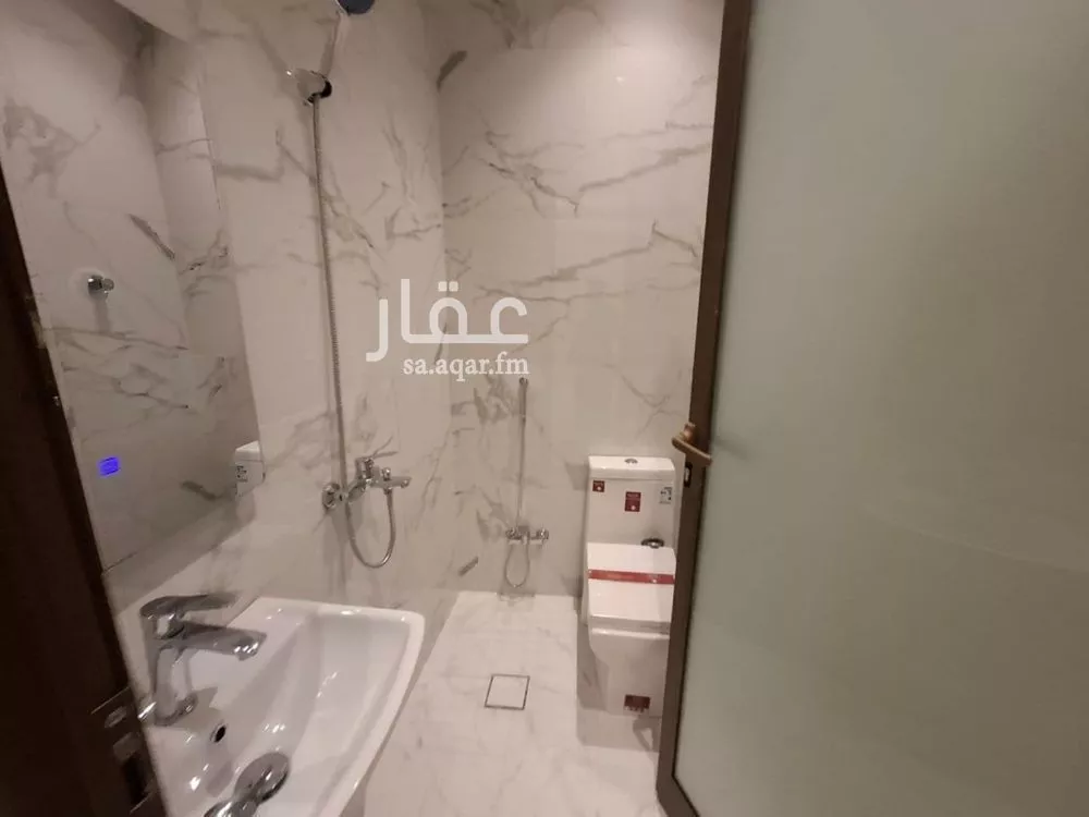 6 bedroom floor in Badr 5
